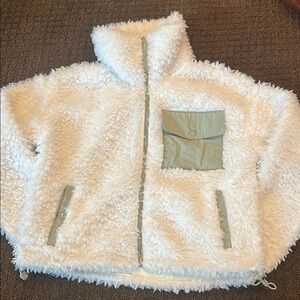 Abercrombie & Fitch Sherpa Jacket with Olive Accents and Stand-Up Collar